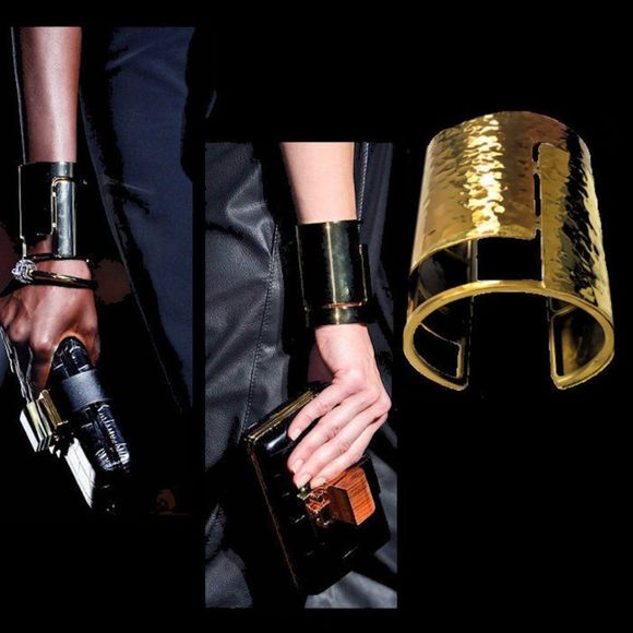 Vintage LANVIN Hammered Brass Oracle Cuff Bracelet S/S 2013 Runway - Picture 2 of 10